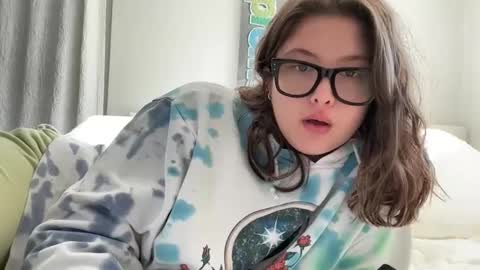 Cutieoggg420 online show from 16, 10, 2025