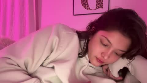 Snapshot of cutieoggg420 chatting on 20, 11, 2025 Cutieoggg420 online show from 20, 11, 2025