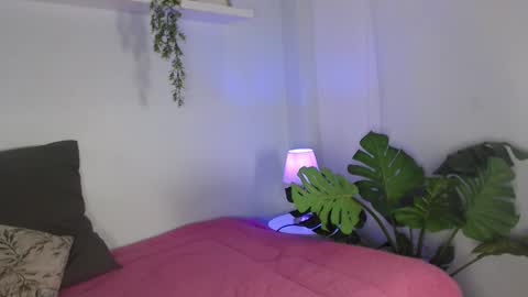 Snapshot of cuttie_blondie_dh chatting on 10, 2, 2026 Laura online show from 10, 2, 2026