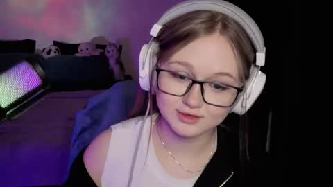 Snapshot of cynthoni chatting on 24, 2, 2026 Dianne online show from 24, 2, 2026