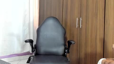 Snapshot of cyntia_wood chatting on 6, 2, 2025 cyntia online show from 6, 2, 2025