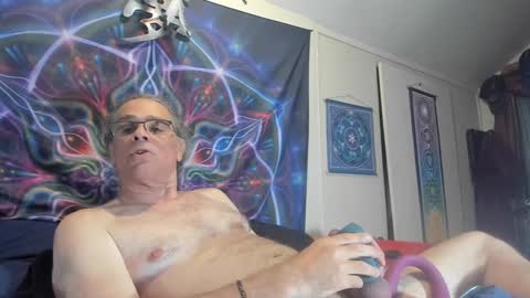 Andrew Thomas online show from 20, 9, 2025