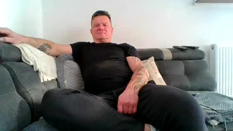 Snapshot of czerbis chatting on 2, 2, 2025 czerbis online show from 2, 2, 2025