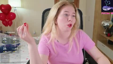 Snapshot of d0nna_ chatting on 13, 2, 2025 Donna online show from 13, 2, 2025