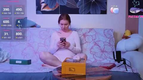 Snapshot of d0nna_ chatting on 28, 9, 2025 Donna online show from 28, 9, 2025