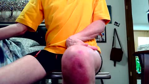 Snapshot of daddy_mack_treats_you chatting on 31, 10, 2025 daddy_mack_treats_you online show from 31, 10, 2025