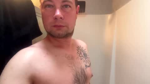 Snapshot of daddycam33 chatting on 13, 9, 2025 DaddyCam33 online show from 13, 9, 2025