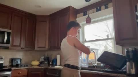 Snapshot of daddygmoney6969 chatting on 4, 12, 2024 daddygmoney6969 online show from 4, 12, 2024