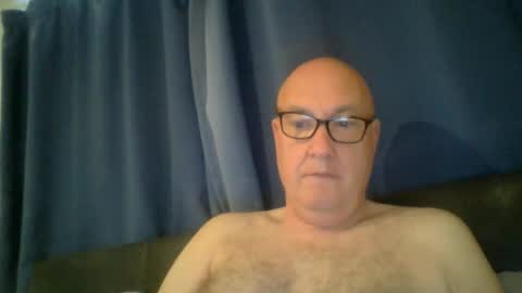 Snapshot of daddyhere4uall6 chatting on 12, 10, 2025 daddyhere4uall6 online show from 12, 10, 2025