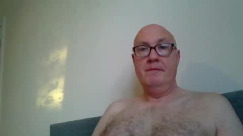 Snapshot of daddyhere4uall6 chatting on 25, 10, 2025 daddyhere4uall6 online show from 25, 10, 2025