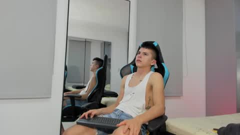 Snapshot of daddyrich4u chatting on 5, 5, 2026 daddyrich4u online show from 5, 5, 2026