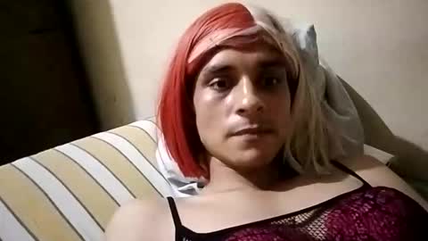 Snapshot of daddysissy250498 chatting on 28, 10, 2025 daddysissy250498 online show from 28, 10, 2025