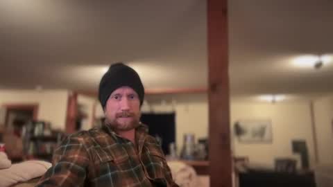 Snapshot of daemon456321 chatting on 4, 3, 2025 daemon online show from 4, 3, 2025