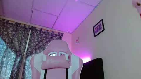 Snapshot of dafne_hot77 chatting on 30, 9, 2025 dafne_hot77 online show from 30, 9, 2025