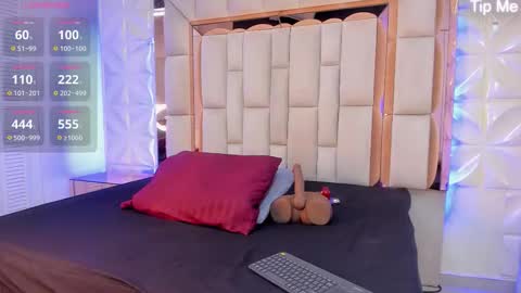 Dafnee online show from 10, 11, 2025