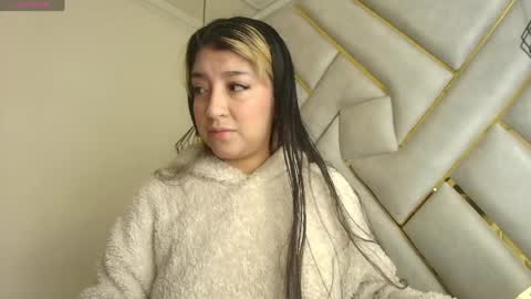 Dahiana  online show from 7, 4, 2026