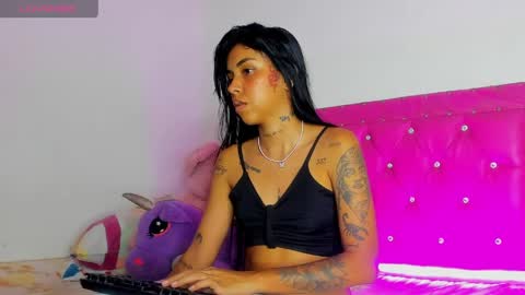    online show from 25, 4, 2026