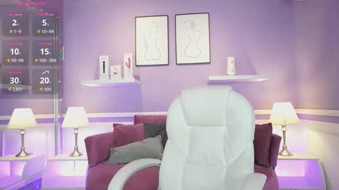 Dahlia Grey online show from 22, 9, 2025