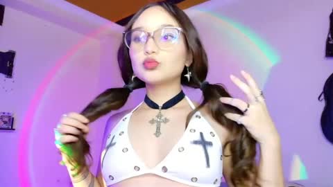 Snapshot of daihanae_ chatting on 26, 9, 2025 Natalia  online show from 26, 9, 2025