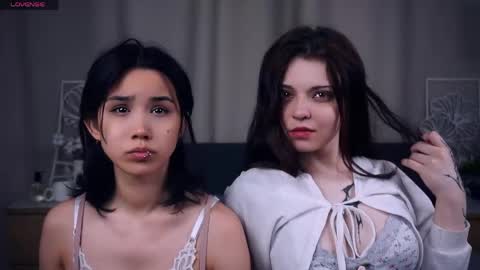 Aoi and Lily best friends online show from 31, 5, 2026
