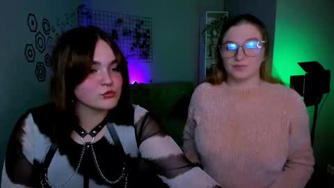 Little Di online show from 12, 10, 2025