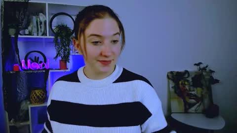 Little Di online show from 31, 10, 2025