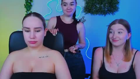 Little Di online show from 17, 7, 2026