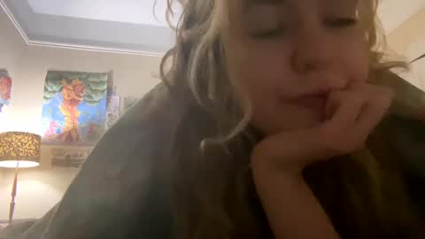 DaisyB3 online show from 10, 1, 2025