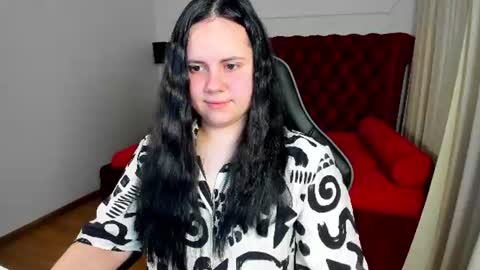 DaisyHarts online show from 24, 6, 2026