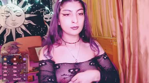 Snapshot of dak_7 chatting on 7, 1, 2025 -- -- help me reach 100 hands up online show from 7, 1, 2025