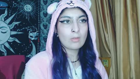 Snapshot of dak_7 chatting on 22, 1, 2025 -- -- help me reach 100 hands up online show from 22, 1, 2025