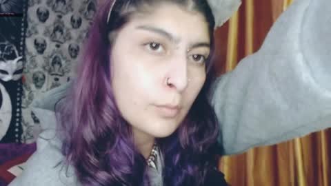 Snapshot of dak_7 chatting on 5, 2, 2025 -- -- help me reach 100 hands up online show from 5, 2, 2025