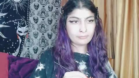 Snapshot of dak_7 chatting on 9, 3, 2025 -- -- help me reach 100 hands up online show from 9, 3, 2025