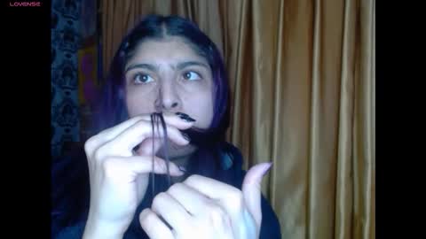 Snapshot of dak_7 chatting on 25, 10, 2025 -- -- help me reach 100 hands up online show from 25, 10, 2025