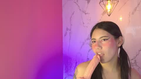 dakotaa_johnson online show from 14, 5, 2026