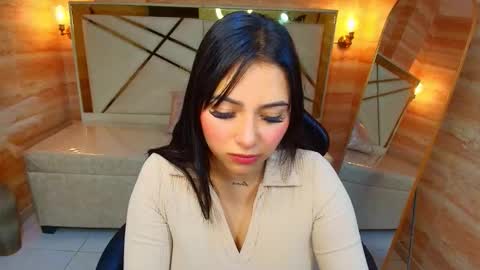 Dakotha  online show from 14, 12, 2025