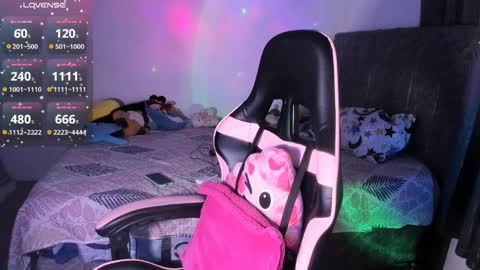 Dalia April online show from 5, 4, 2026