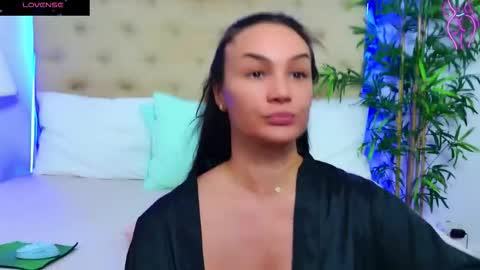 daliyaa_ online show from 6, 10, 2025