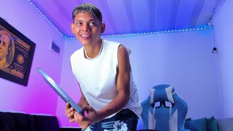 Snapshot of damar_felipe chatting on 23, 1, 2025 damar_felipe online show from 23, 1, 2025