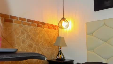         online show from 4, 2, 2025