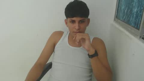 Snapshot of damianbigcock_ chatting on 2, 12, 2025 damianbigcock_ online show from 2, 12, 2025