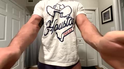 Snapshot of damnimhandsome25 chatting on 5, 2, 2025 Clyde online show from 5, 2, 2025