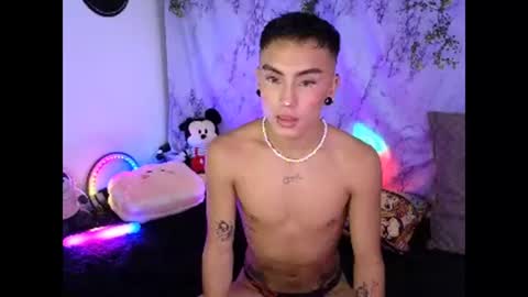 Snapshot of damon_clark_ chatting on 25, 1, 2025 damon_clark_ online show from 25, 1, 2025