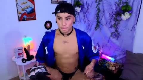 Snapshot of damon_clark_ chatting on 1, 2, 2025 damon_clark_ online show from 1, 2, 2025