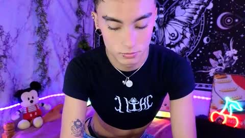 Snapshot of damon_clark_ chatting on 2, 3, 2025 damon_clark_ online show from 2, 3, 2025