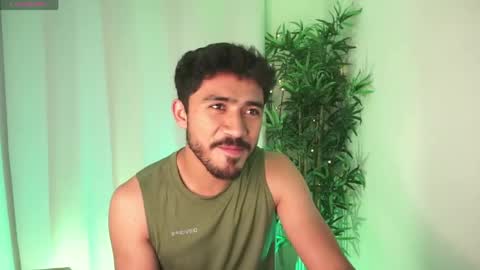 damon_frost online show from 16, 4, 2026