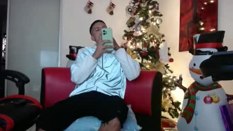 damyan_2003 online show from 6, 12, 2024