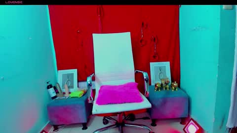 Snapshot of dana_2114 chatting on 11, 11, 2025 dana 2114 online show from 11, 11, 2025