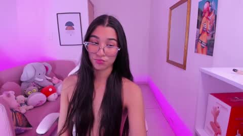 Snapshot of dana_paula chatting on 1, 3, 2025 dana_paula online show from 1, 3, 2025