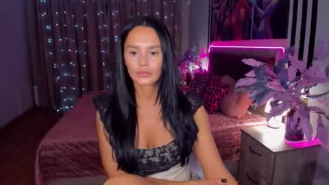 DanaMiers online show from 18, 11, 2025